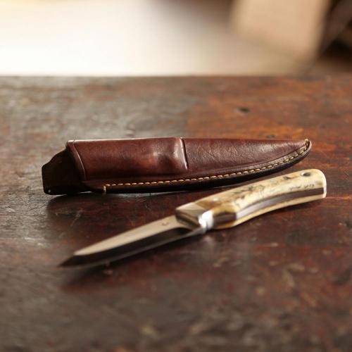The Jagersfontein Custom Knife Sheath, leather product, knife, handcrafted, yellow stitching